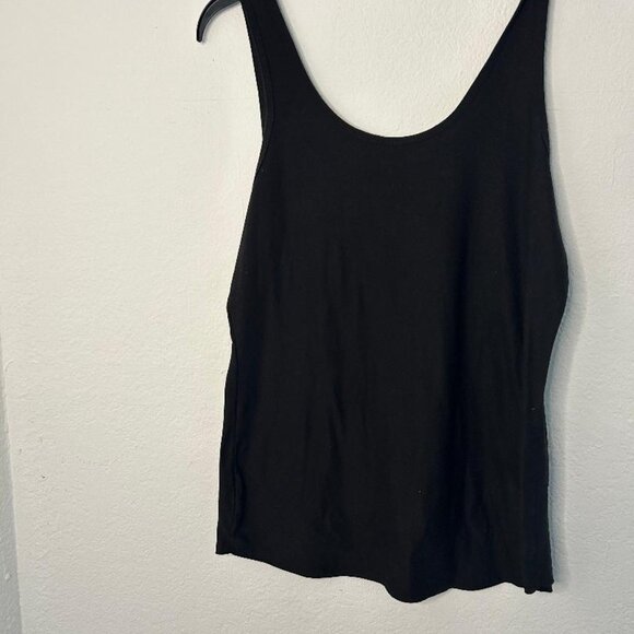 Black Layering Tank Top - Picture 2 of 4